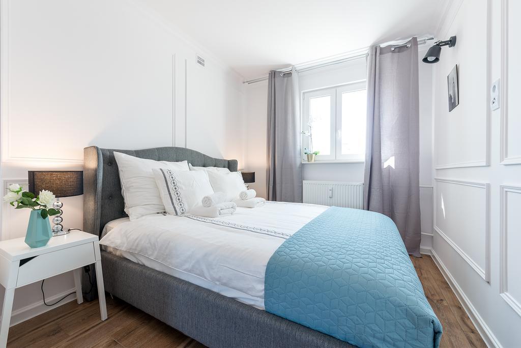 Poznanska P&O Apartments Варшава Экстерьер фото